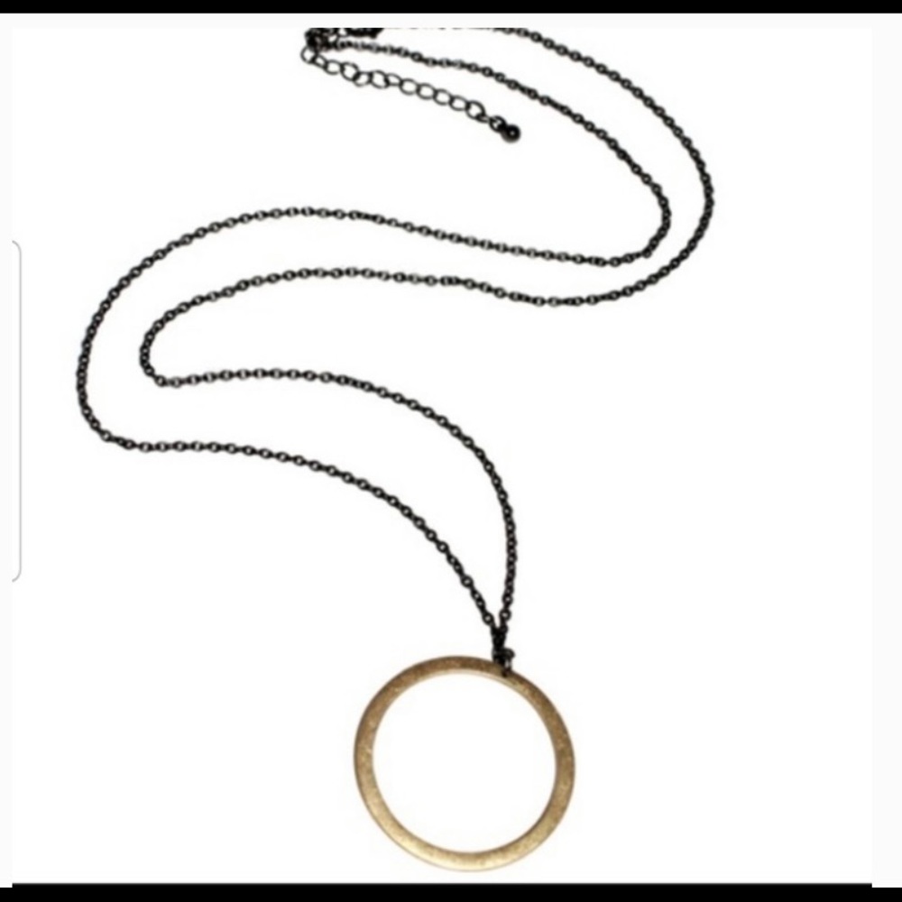 Kevia Jewelry - circle pendant - NWT/NIP - with jewelry bag - Picture 5 of 5